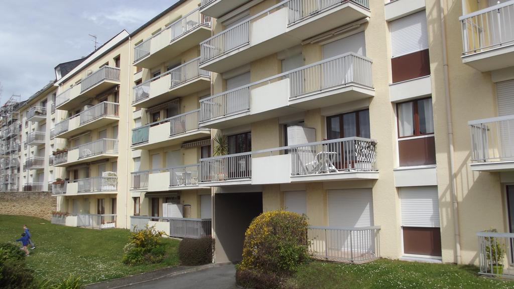 T2-300M Plage-L'Estacade- St Enogat A Dinard Exteriör bild
