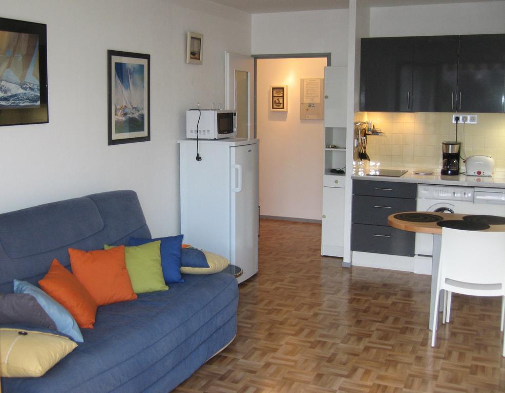 T2-300M Plage-L'Estacade- St Enogat A Dinard Exteriör bild